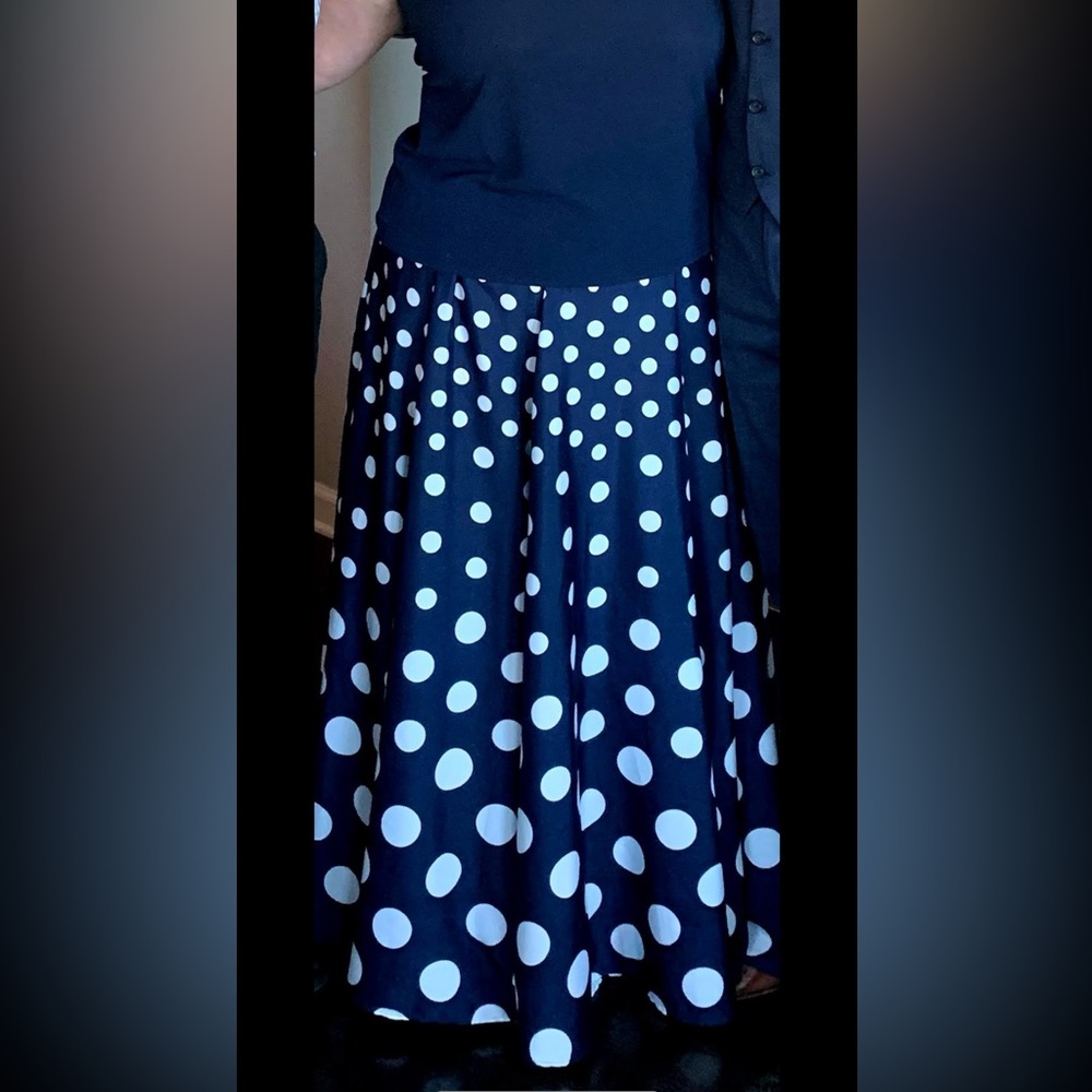 🍊Lucky & Coco Polka Dot Navy and White Skirt Size Large🍊 - Picture 5 of 5